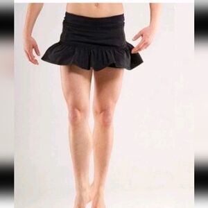 Lululemon Womens Black Willpower HTF Drop Waist Rare Tennis Pickleball SkortSz 4